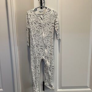 Angel Dear 12-18 months footie pajamas